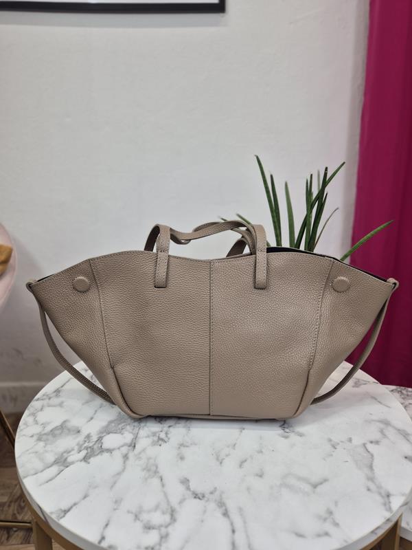 Skórzana torebka w kolorze fango zdjęcie 4