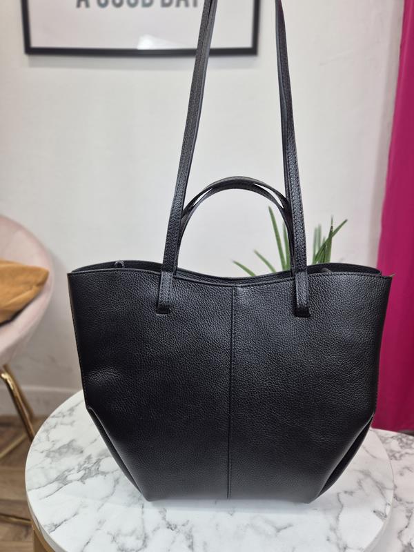 Duża skórzana torebka w kolorze czarnym zdjęcie 3