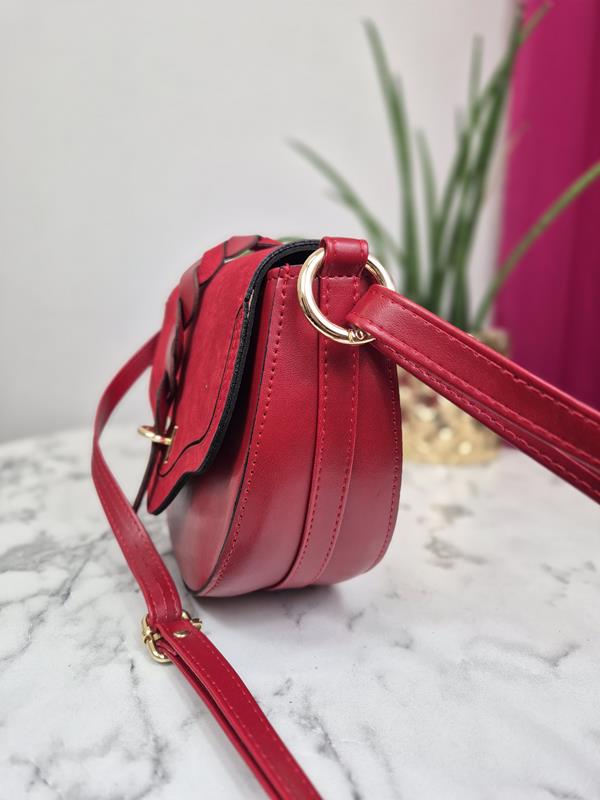 Mała torebka Laura Biaggi z klapką w kolorze czerwonym zdjęcie 3