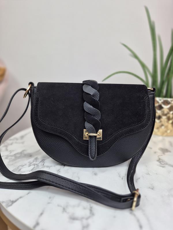 Mała torebka Laura Biaggi z klapką w kolorze czarnym zdjęcie 1