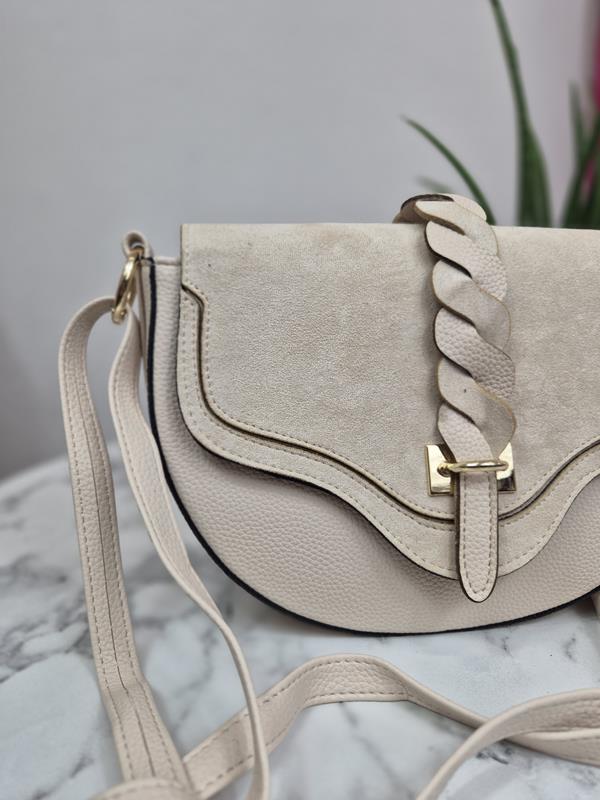 Mała torebka Laura Biaggi z klapką w kolorze beżowym zdjęcie 2