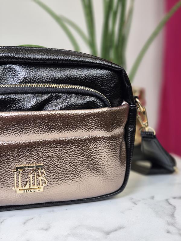 HIT mała torebka Laura Biaggi z kieszonką w kolorze czarnym zdjęcie 2