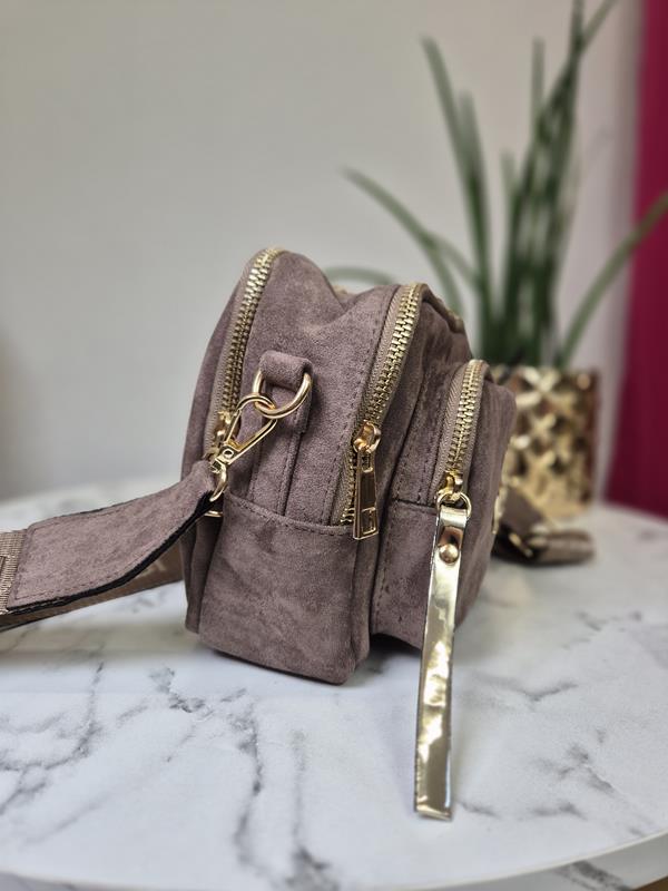 HIT piękna trzykomorowa torebka Laura Biaggi w kolorze beżowy zamsz ze złotym logo zdjęcie 3