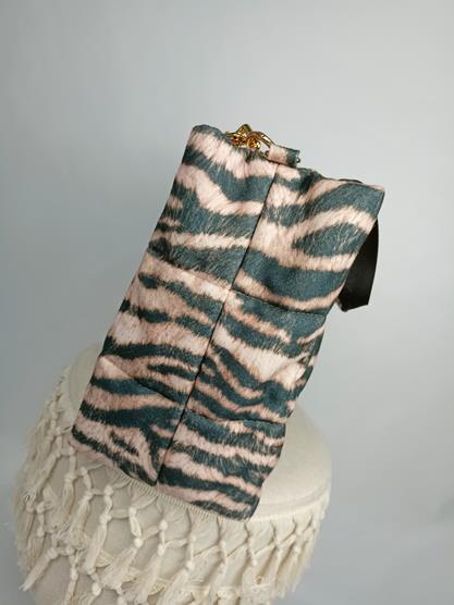 HIT piękna shopperka Laura Biaggi duża pikowana w print z beżowej zebry z łańcuchem zdjęcie 4