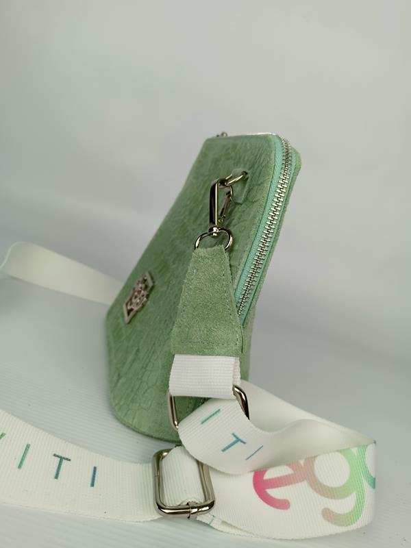 Piękna torebka EGO z wytłokiem kroko 3D w kolorze miętowym skóra naturalna zdjęcie 3