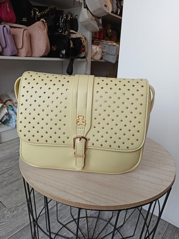 Piękna torebka firmy Lulu w kolorze żółtym