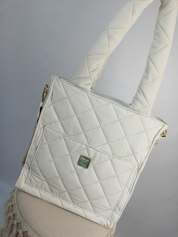 Piękna torebka EGO pikowana biała z pompowanymi rączkami zdjęcie 1