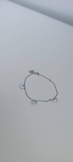 Śliczna delikatna srebrna bransoletka z zawieszkami zdjęcie 2