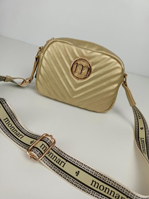 Piękna torebka Monnari złota pikowana z ciekawym szerokim paskiem zdjęcie 2