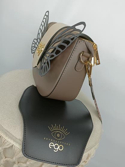 Piękna ciemno-beżowa torebka EGO SEVEN SENSES  z klapką ze skrzydłami kolekcja 2YOU-wymienne klapki skóra naturalna zdjęcie 4