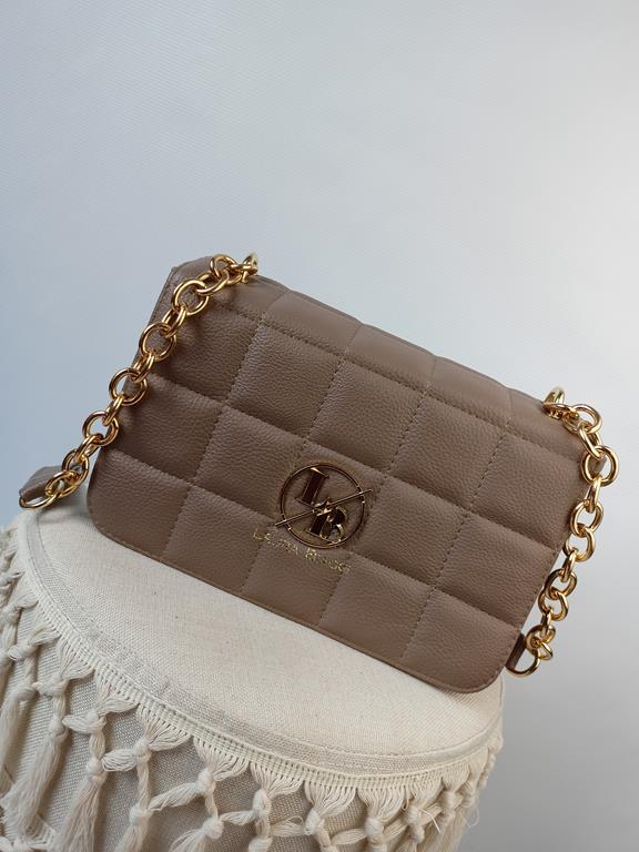Piękna pikowana torebka Laura Biaggi w kolorze taupe z klapką zdjęcie 1