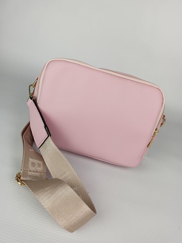 Piękna trzykomorowa torebka Laura Biaggi jasno-różowa ekoskóra ze złotym logo zdjęcie 4