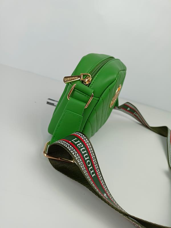 Piękna torebka Monnari zielona pikowana z ciekawym szerokim paskiem zdjęcie 3