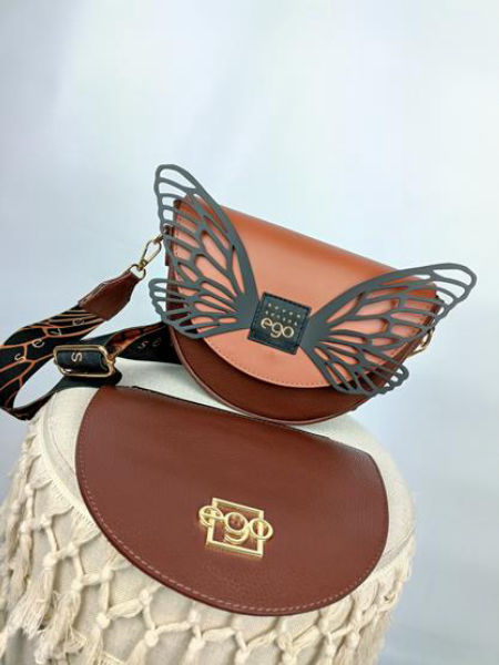Piękna brązowa torebka EGO SEVEN SENSES  z karmelową klapką ze skrzydłami kolekcja 2YOU-wymienne klapki skóra naturalna zdjęcie 3
