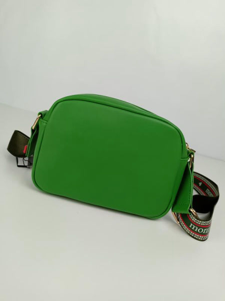 Piękna torebka Monnari zielona pikowana z ciekawym szerokim paskiem zdjęcie 4